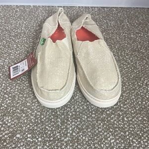 Sanuk Authentic Handmade Beige Slip-On Canvas Shoes Women’s Size 8,Cream.